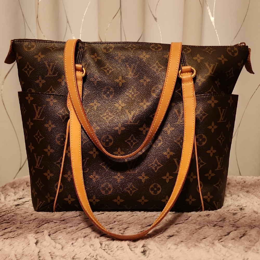 LOUIS VUITTON TOTALLY MM - Picture 5 of 17